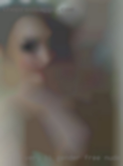 Very bi, gender free nude isn't an issue.